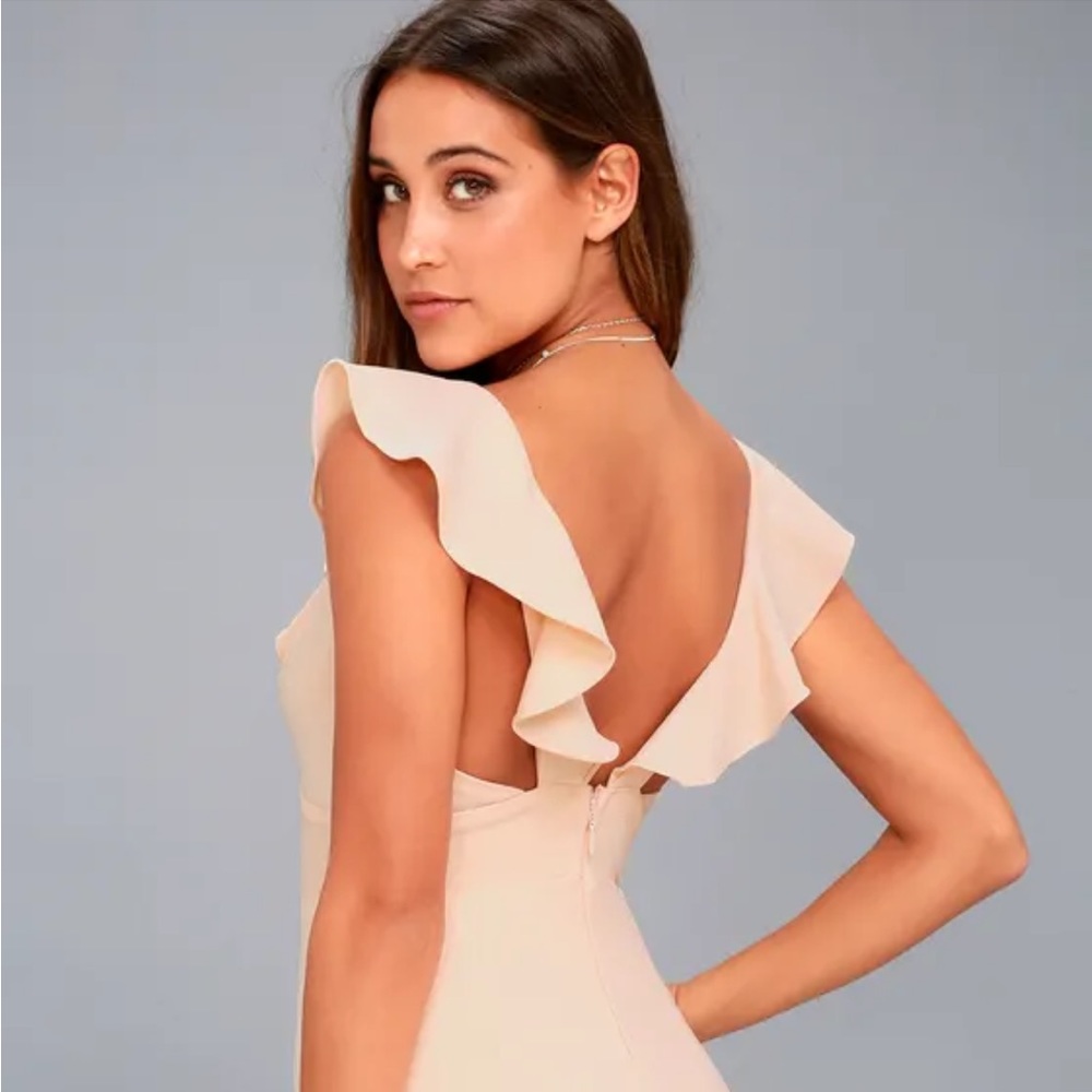 Good Life Blush Bodycon Dress
Lulus